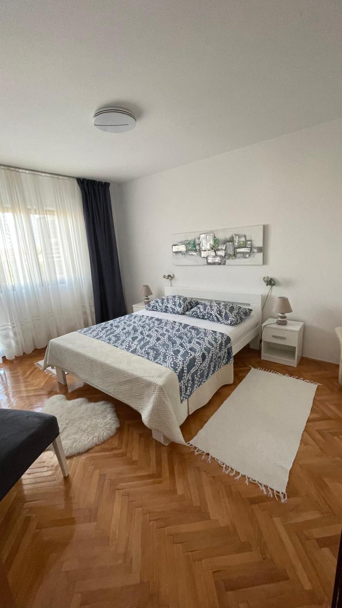 Mag Apartmani Jezera Exterior photo